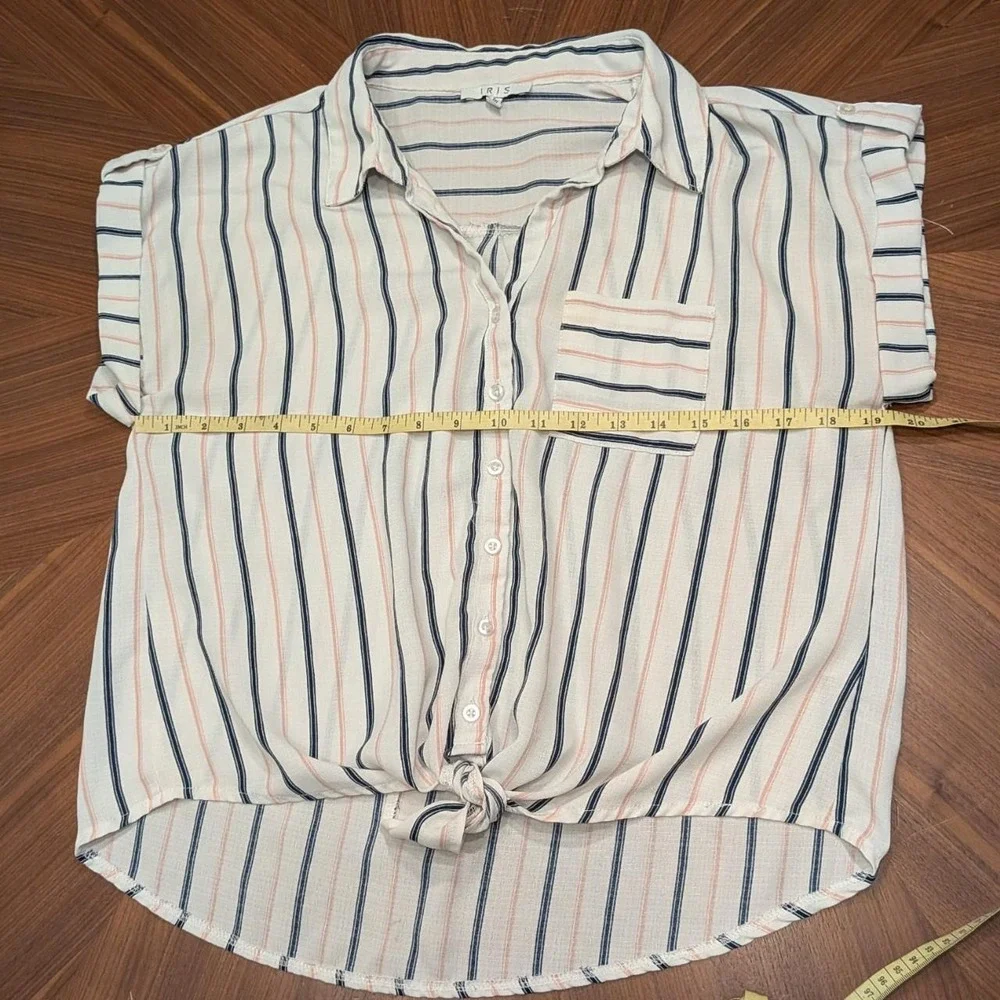 Iris Striped Button Up Blouse Womens White Excellent Tie Front Short Sleeve M
